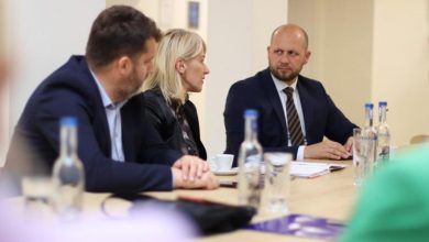 Photo of Okerić i Katica na sastanku u Zavodu za izgradnju KS: Koristiti domaće institucije za razvoj Kantona Sarajevo
