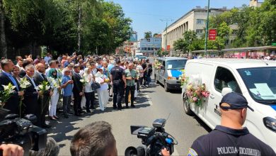 Photo of Građani Sarajeva ispratili posmrtne ostatke žrtava genocida u Srebrenici