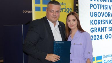 Photo of Mijatović potpisao ugovore: Podrška za 248 poduzetnika u Federaciji BiH