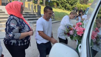 Photo of Iz Visokog ispraćena kolona s tabutima 14 žrtava genocida