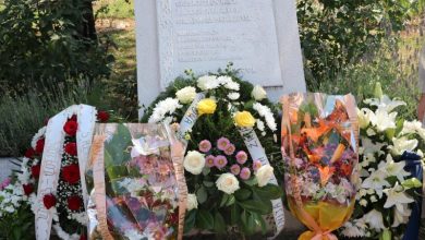 Photo of Ubijeni u redu za vodu: Obilježena 31. godišnjica masakra u ulici Hakije Turajlića na Dobrinji