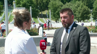 Photo of Duraković za TVSA: Ako želi biti dio civiliziranog svijeta Srbija će morati da prihvati Rezoluciju
