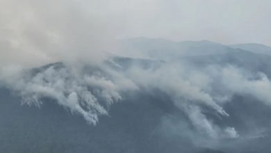 Photo of Traži se pomoć helikoptera OSBiH/ Požar na području Ponijera kod Kaknja izmiče kontroli