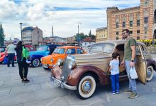 Photo of U Sarajevu izložba oldtimera u povodu Međunarodnog dana turizma