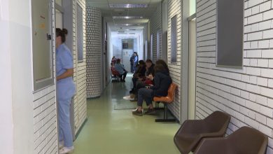Photo of DNEVNIK TVSA/Radnici Doma zdravlja KS traže da im se adekvatno  plati rad nedjeljom