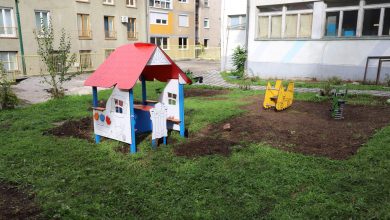 Photo of (FOTO) Završni radovi na uređenju dvorišta vrtića „Šareni voz“