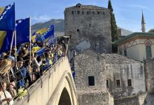 Photo of Skokom bez aplauza obilježena 31. godišnjica rušenja Starog mosta