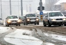 Photo of Snijeg otežava saobraćanje u većem dijelu BiH, jak vjetar stvara sniježne nanose