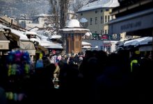 Photo of Praznična atmosfera: Veliki broj turista na ulicama Sarajeva