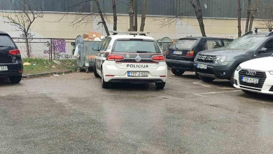 Photo of Radnici u kontejneru pronašli tromblon -bombu u neposrednoj blizini škole/FOTO