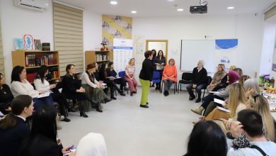 Photo of Završen projekat “Mala škola znakovnog jezika”: Načelnik Mandić uručio zahvalnice odgajateljicama