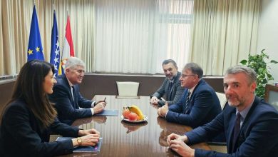 Photo of Čović s predstavnicima ‘Trojke’ o političkoj situaciji i europskom putu BiH