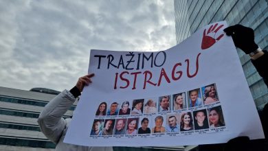 Photo of FOTO/Studenti na protestu u Sarajevu traže odgovornost za smrt 29 osoba u poplavama u BiH