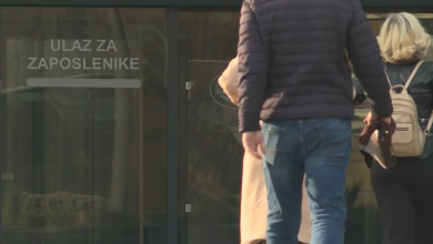 Photo of Zaposlenici državnih institucija jutros došli na posao