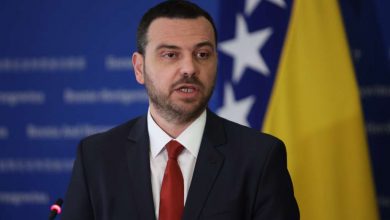 Photo of Magazinović poručio građanima RS: Ne dugujete lojalnost nikome ko vas nastoji zloupotrijebiti da sačuva sebe