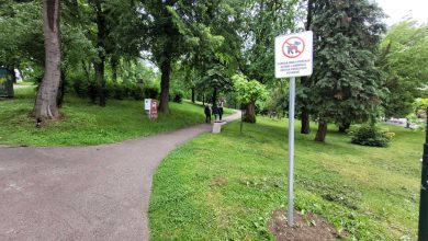 Photo of Postavljene table o zabrani uvođenja kućnih ljubimaca u Veliki park