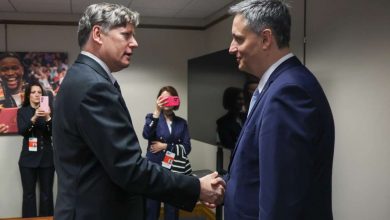 Photo of Bećirović na sastanku s Landauom poručio: Rukovodstvo entiteta RS ugrožava mir i stabilnost
