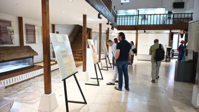 Photo of Otvorena izložba ‘Ženski glasovi’, priče o nepoznatim i poznatim ženama Sarajeva i BIH