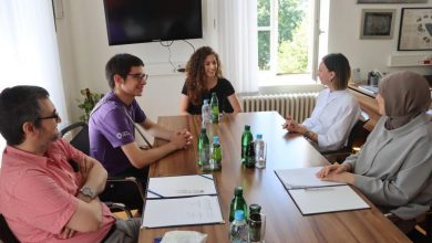 Photo of Podrška izvrsnosti: Potpisan ugovor o finansijskoj podršci za učešće učenika iz KS na Međunarodnoj olimpijadi iz fizike