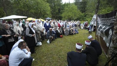 Photo of U Trnovu obilježena 30. godišnjica strijeljanja šestorice Srebreničana