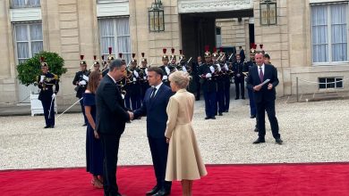 Photo of Bećirović u Parizu otvara Spomenik žrtvama genocida