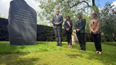 Photo of Bećirović s gradonačelnicom Pariza otvorio Spomenik žrtvama genocida u Srebrenici
