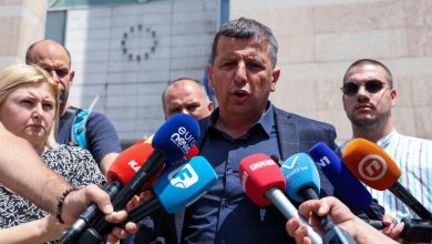 Photo of Vukanović: EU i strane ambasade mimo bilo kakvih nadležnosti pregovaraju i trguju ovom napaćenim narodom