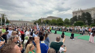 Photo of ‘Cvijet istine i nade’ izveden u Beču, poruka istine, pravde i odgovornosti