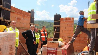 Photo of U Jablanici potpisani ugovori s 50 domaćinstava za obnovu kuća