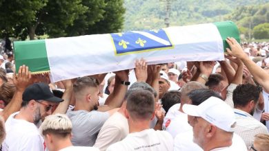 Photo of Obavljena kolektivna dženaza i ukop za sedam žrtava genocida u Srebrenici