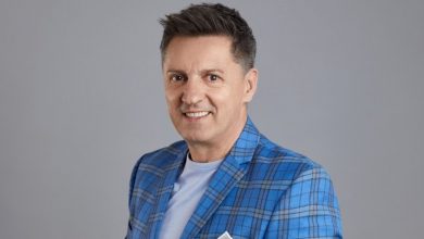 Photo of Završen 61. Ilidžanski festival, Nihad Alibegović dobitnik “Zlatnog mikrofona”