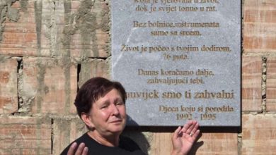 Photo of Šefika Tanjo tokom rata u improviziranom porodilištu porodila 75 žena