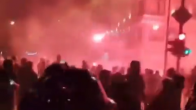 Photo of U Novom Sadu na studente bačena pirotehnika, oni uzvratili razbijanjem prozora