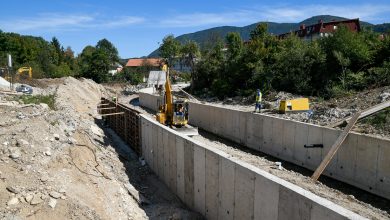Photo of Čomor i Mijatović obišli gradilišta u Hadžićima – u toku završni radovi vrijedni 1,4 miliona maraka