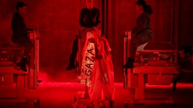 Photo of Predstava Olivera Frljića „Inkubator“ izvedena u Narodnom pozorištu Sarajevo