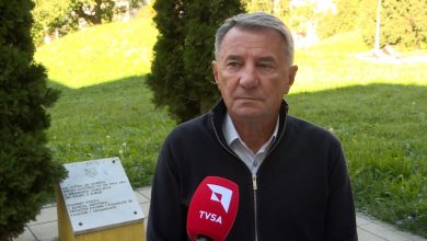 Photo of Grabovica za TVSA: 33. godišnjica masakra na Alipašinom Polju, počast žrtvama i borba za trajni mir
