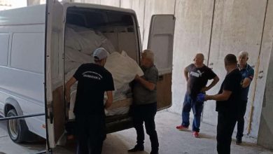 Photo of Predmeti iz masovnih grobnica predati Memorijalnom centru Srebrenica