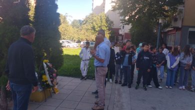 Photo of Obilježena 33. godišnjica masakra na Trgu ZAVNOBiH-a
