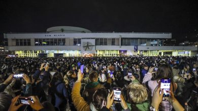 Photo of Sarajevo i pjeva i plače za Halidom Bešlićem