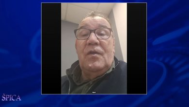 Photo of Nazif Gljiva oprostio se od Halida Bešlića: “Ovo je dan tuge, kao da je umro Tito”