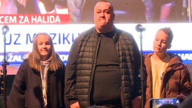 Photo of Dino Bešlić se naklonio i poručio: “Hvala moje Sarajevo”