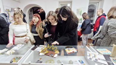 Photo of Večeras otvorena humanitarna Izložba „Bridges & Branches“