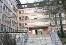 Photo of Uposlenici Stomatološkog fakulteta u Sarajevu obustavljaju rad danas u 10 sati