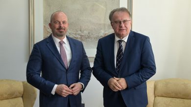 Photo of Nikšić s otpravnikom poslova Ambasade SAD-a: Ubrzati aktivnosti u projektu Južna interkonekcija
