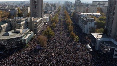 Photo of Godinu dana nakon tragedije: Masovni skup sjećanja u Novom Sadu