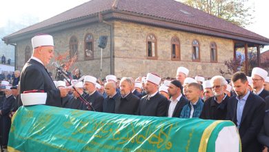 Photo of Reisul-ulema na dženazi hfz. Halilu Mehtiću: Njegova prisutnost među nama bila je blagodat