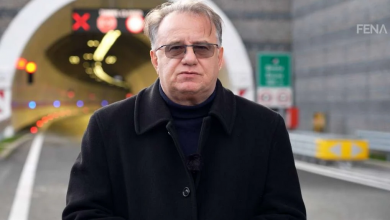 Photo of Nikšić čestitao 25 novembar s koridora VC