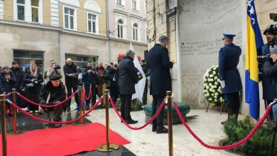 Photo of Odata počast građanima koji su dali živote za odbranu BiH od fašizma: “BiH ćemo sačuvati odgovornim radom i prenošenjem ljubavi”