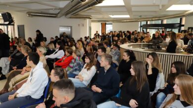 Photo of U Evropskoj kući održana diskusija i radionica  „FEMICID STOP: Pogled kroz umjetnost“