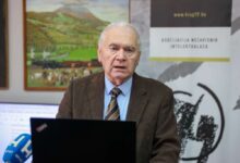 Photo of Kulenović: Odbaciti hegemonijski politički vokabular radi demokratske tranzicije BiH